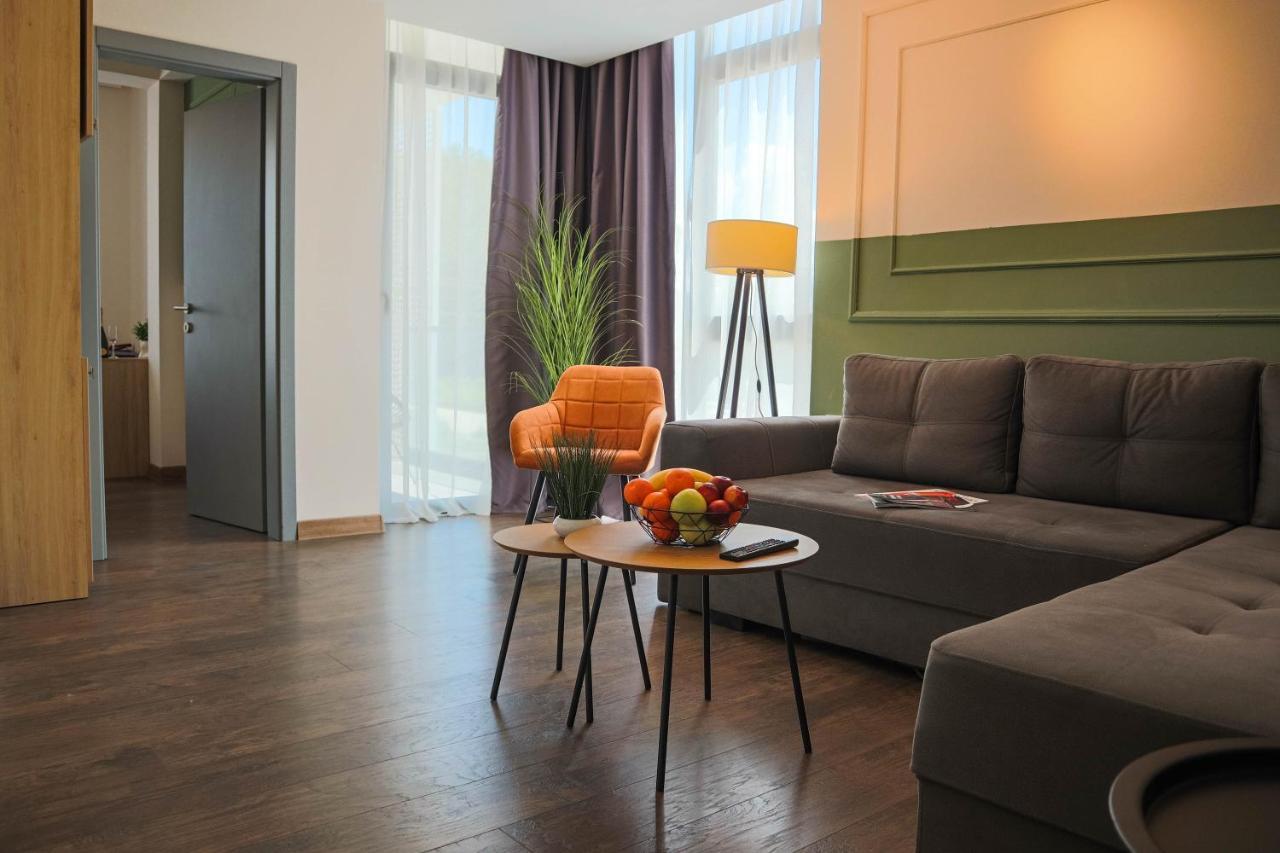 Hotel Dijana 피로트 외부 사진